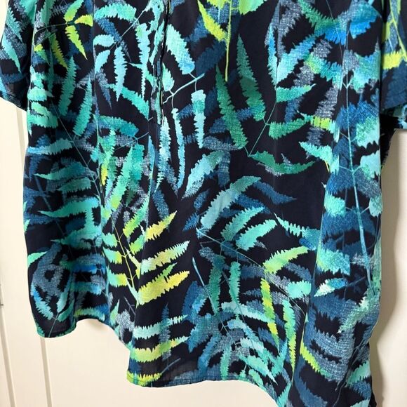 Catherines Top Womens Size 1X Blue Green Leaves Button Flared Short Sleeves - Picture 3 of 10